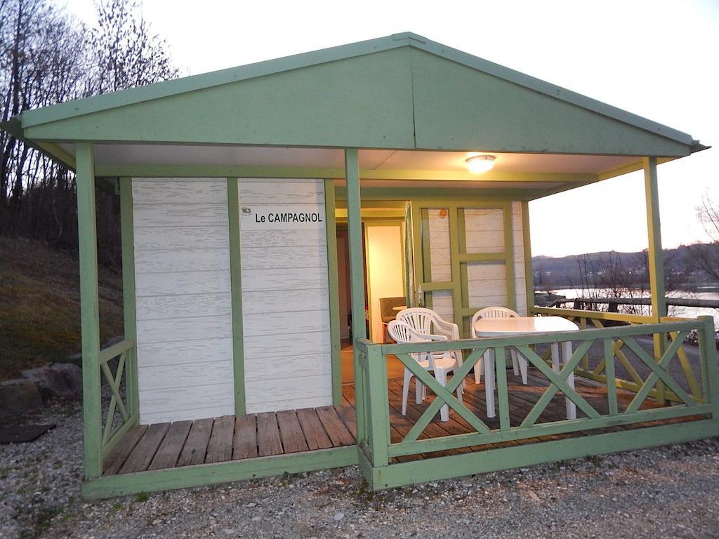 Camping Du Moulin Meyrieu-les-Etangs Room photo